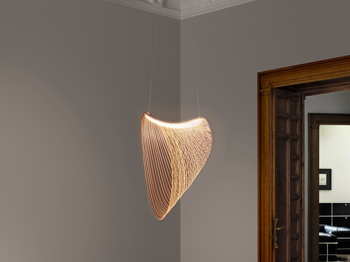 Дизайн подвесной лампы Illan от Жузанны Хорват для фабрики Luceplan