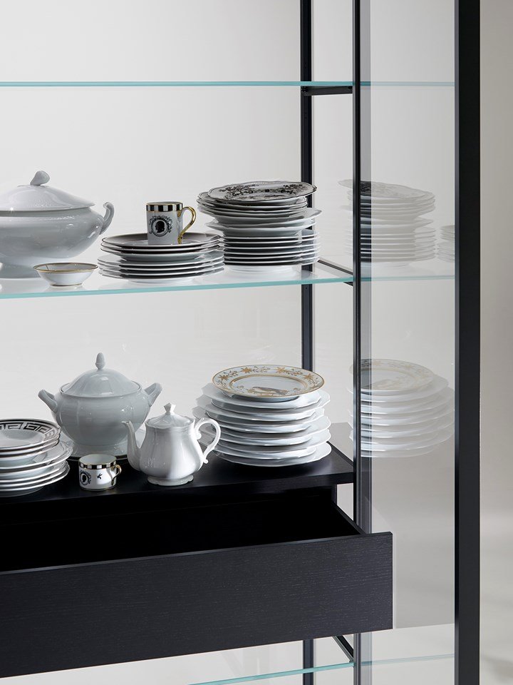 Шкаф Ex-libris, дизайн Пьеро Лиссони Шкаф Ex-libris, дизайн Пьеро Лиссони