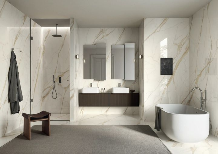 Italgraniti &mdash; MARBLE TOUCH CALCATTA EXTRA, керамогранит для стен и пола с эффектом мрамора