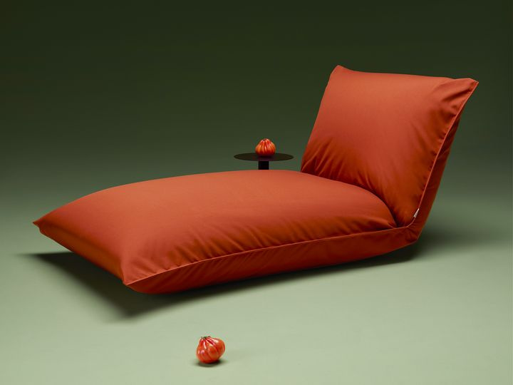 Шезлонг из коллекции Brezza Relax.