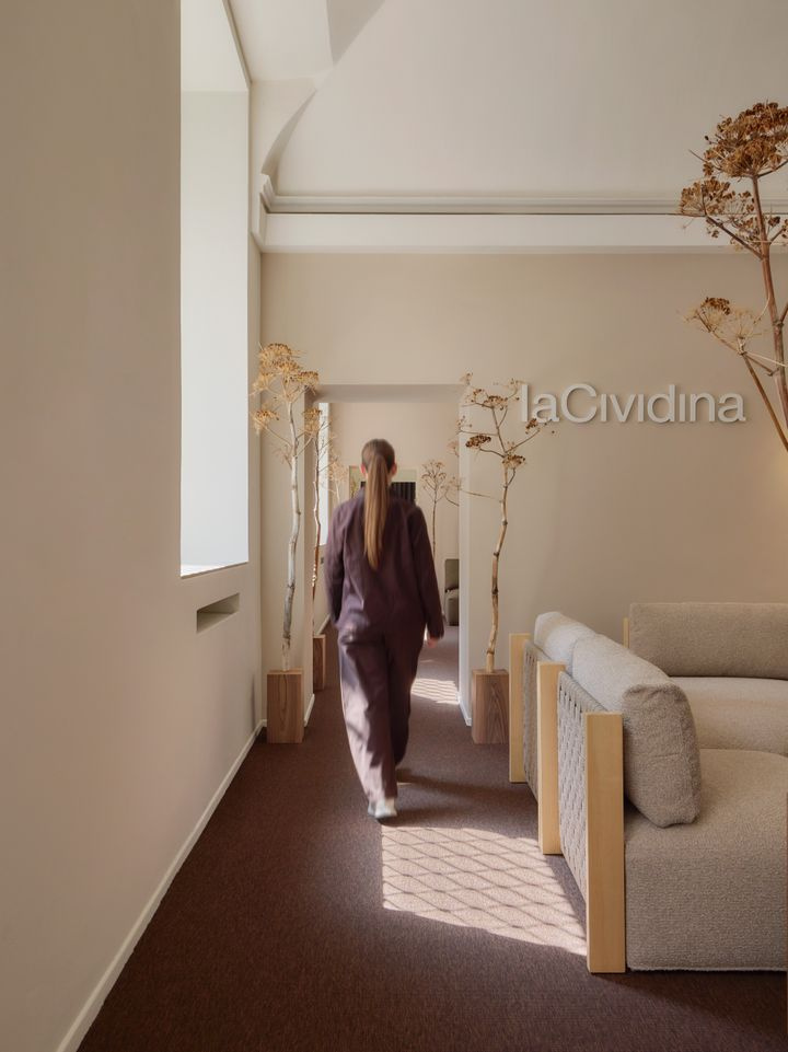 Инсталляция Atrio Calmo от Barbieri Magalini для laCividina. Фото: Luigi Fiano e Ardesia Coco