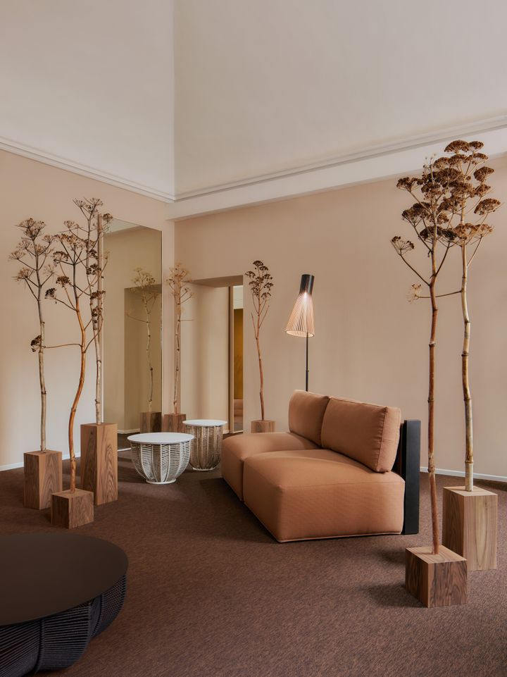 Инсталляция Atrio Calmo от Barbieri Magalini для laCividina. Фото: Luigi Fiano e Ardesia Coco