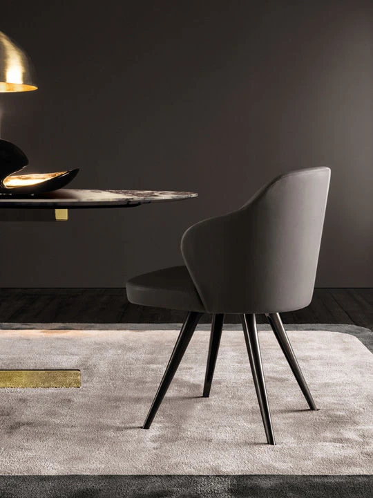 Стул в столовую Minotti Leslie Dining