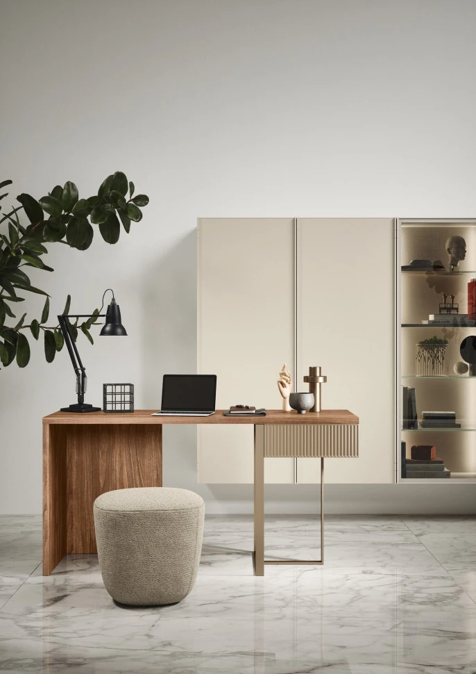 Письменный стол Novamobili Desk