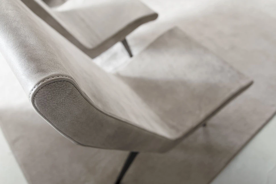 Кресло Alberta Design Castello Lagravinese Studio Fender