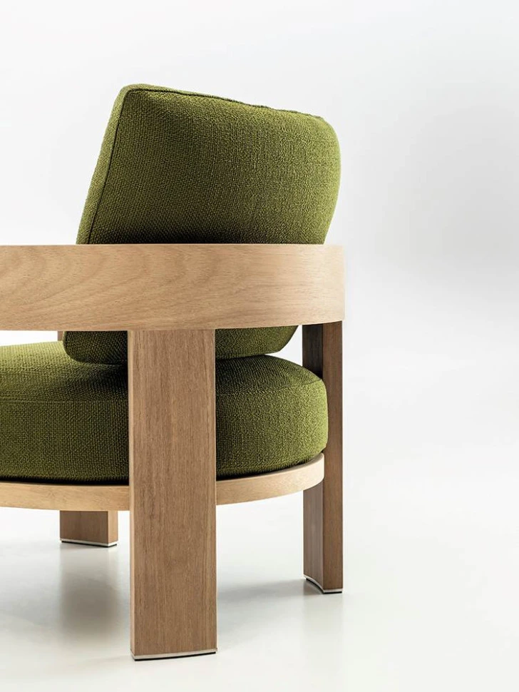 Кресло Minotti Warhol Iroko Nature
