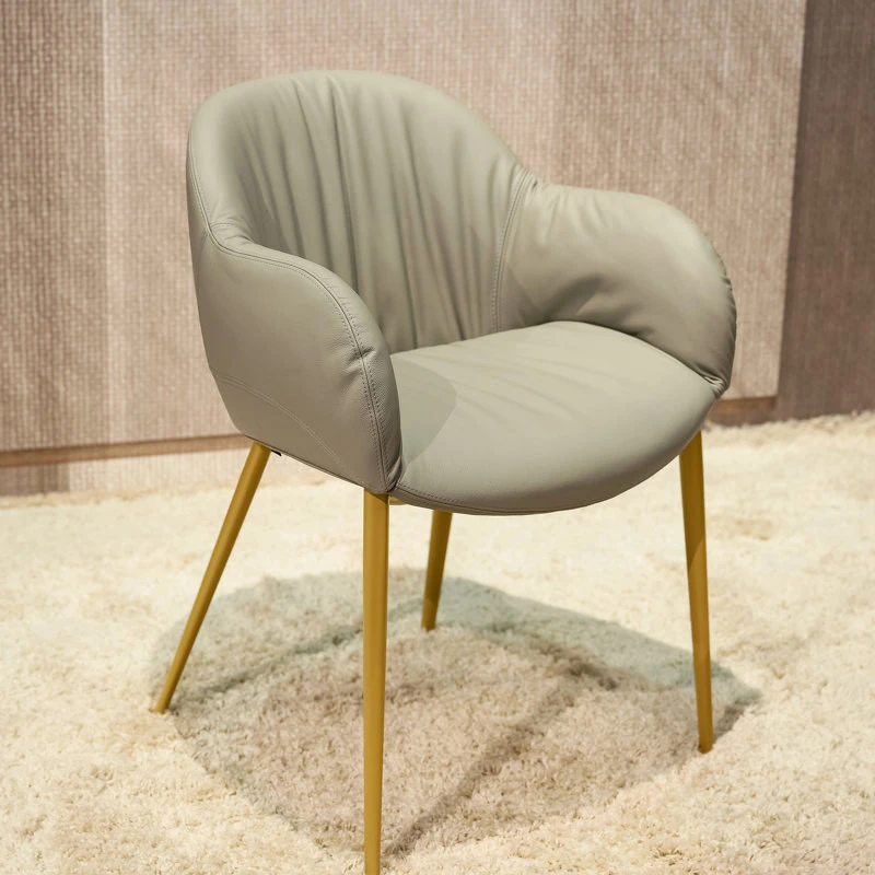 Стул с подлокотниками Olympia Tonin Casa Modern News 57 x 61 x 84h nc105100