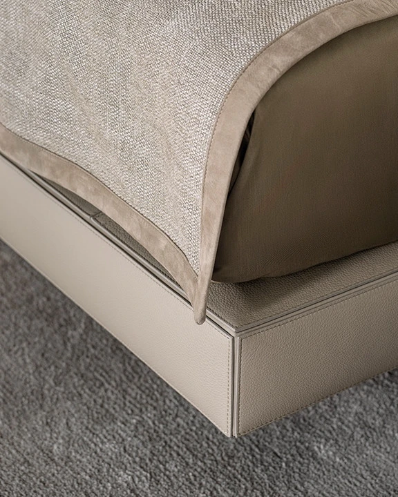 Кровать Minotti Roger Bed