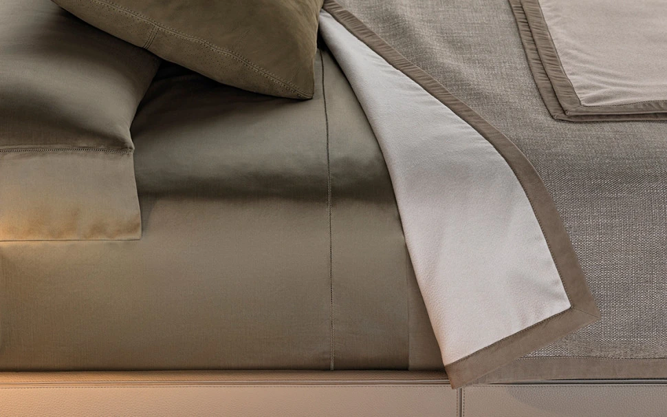 Кровать Minotti Roger Bed