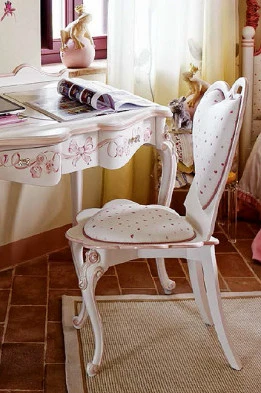 Стул в детскую Volpi Classic 0615