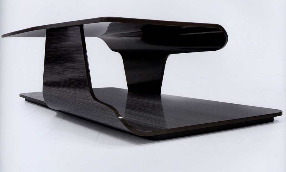 Стол журнальный Formitalia Aston martin V138