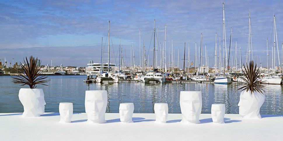 Барный стул Vondom Adan - материал