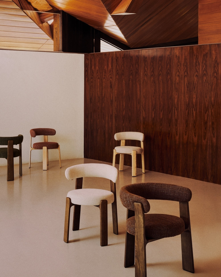 Стул La Forma Granite на 3 ножках 49 x 57 x h73 см, из терракотового шенилла и массива ясеня