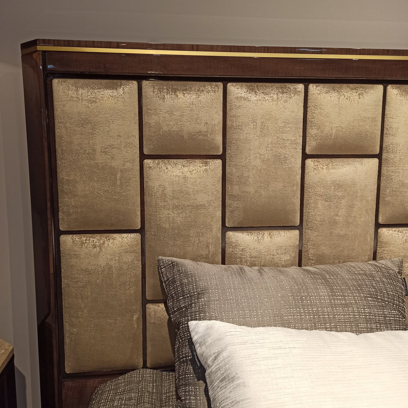 Кровать Hurtado Bond 211 x 220 x 139h nc86021