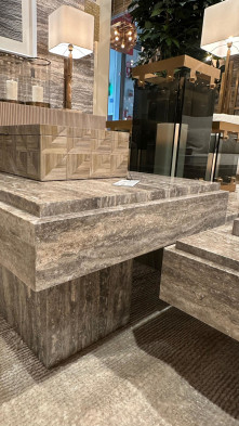 Приставной столик Sartoria Eichholtz Tables And Desks 65 x 50,5 x 40,5h nc112113