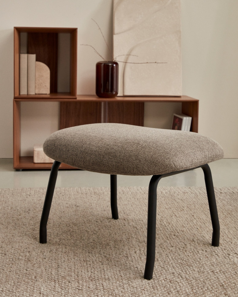 Пуф для ног La Forma Belina 58,5 x 41 x h40 см, светло-коричневая синель, чёрная сталь - фото товара