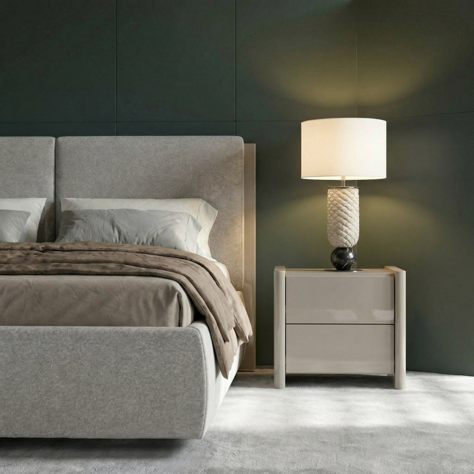 Прикроватная тумбочка Mod Interiors Petra 48 x 42 x h43 см, светло-бежевый глянцевый лак - стиль