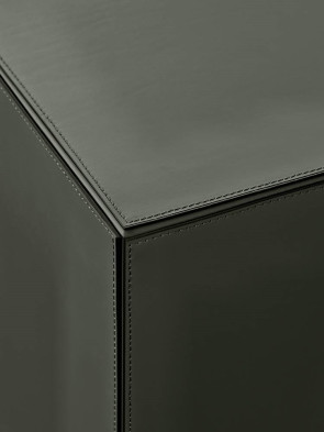 Пуф Minotti Solid Saddle-Hide