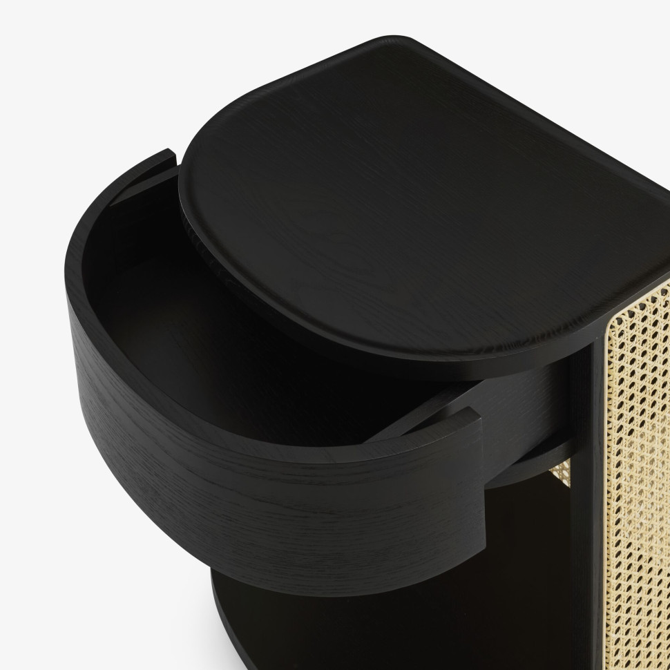 Тумбочка Ligne Roset Tambour - материал