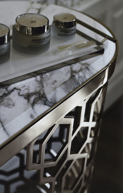 Консоль Longhi Loveluxe Y 711 console