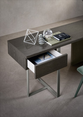 Письменный стол Novamobili Desk