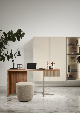 Письменный стол Novamobili Desk