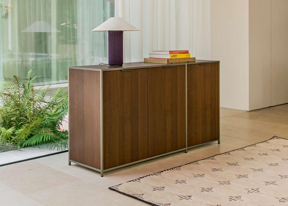 Буфет Ligne Roset Dita - материал