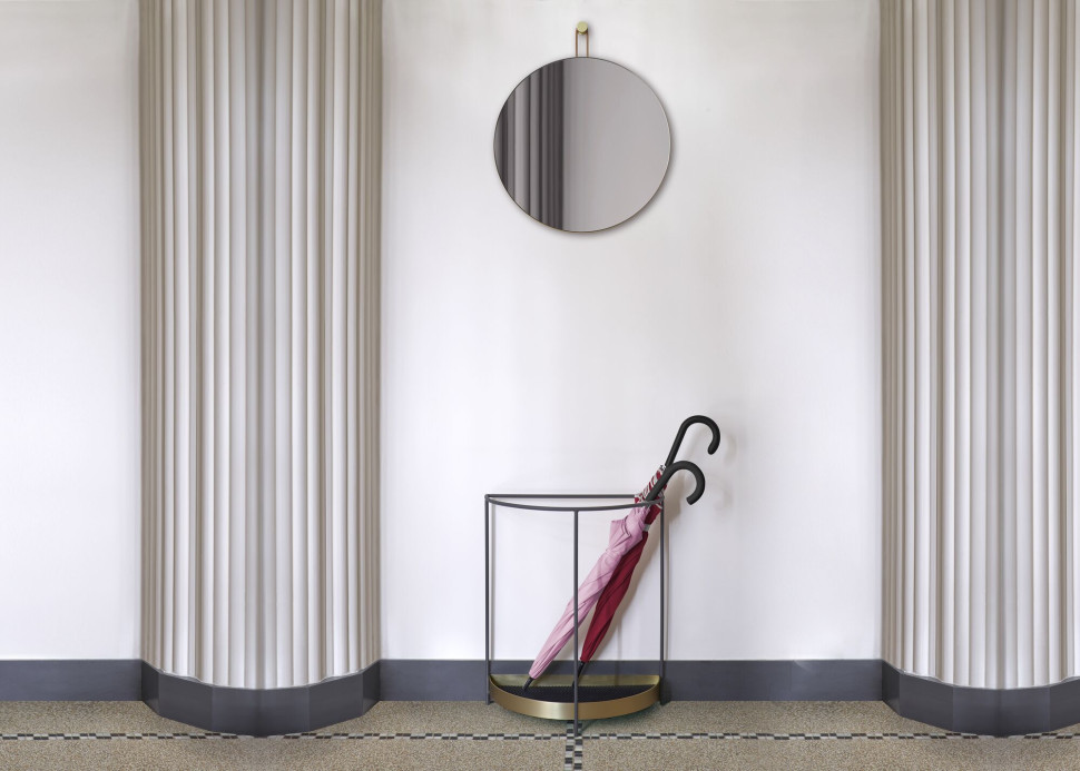 Зеркало Ligne Roset Sperl - материал