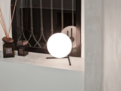 Настольная лампа Flos IC Lights