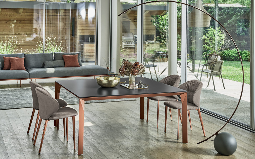 Обеденный стол Bontempi Mirage - материал