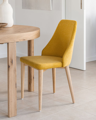 Стул La Forma Rosie 48 x 56 x h88 см, из горчичной синели с ножками из массива ясеня