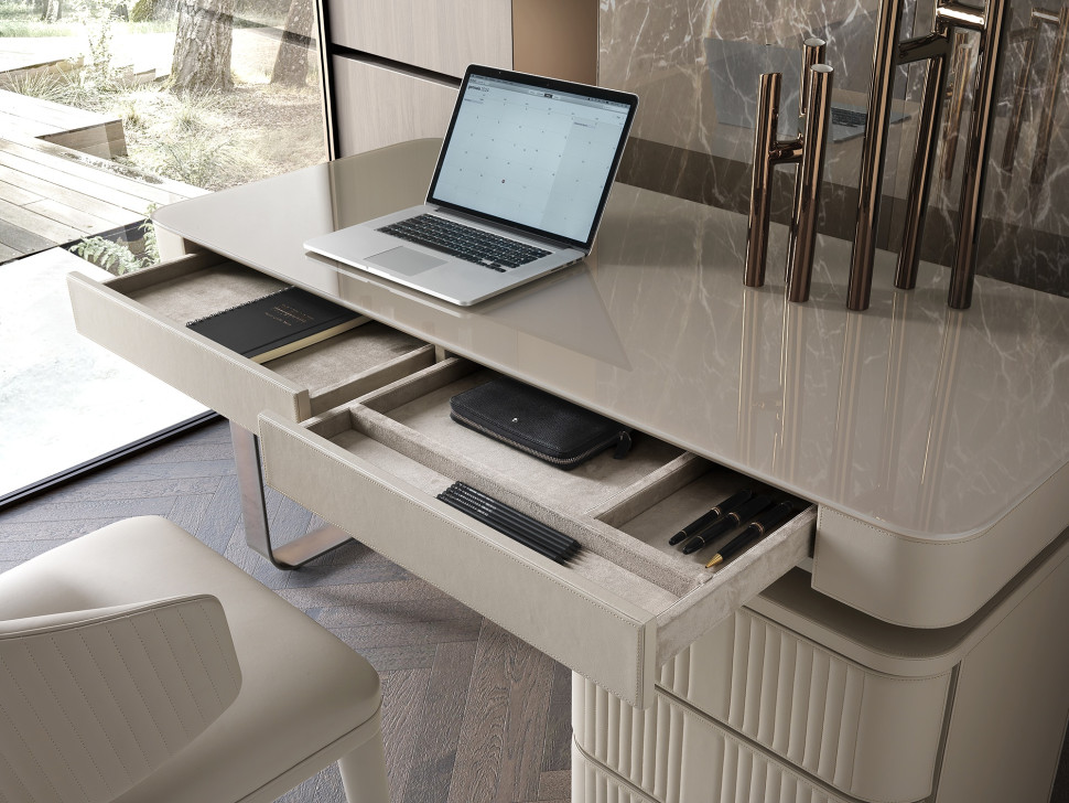 Письменный стол Dv home collection Hollywood