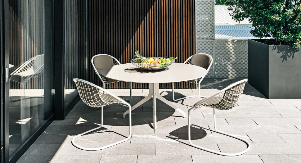 Стол Minotti Claydon Outdoor - стиль