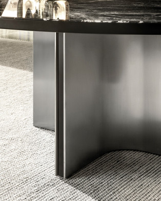 Стол в столовую Minotti Marvin