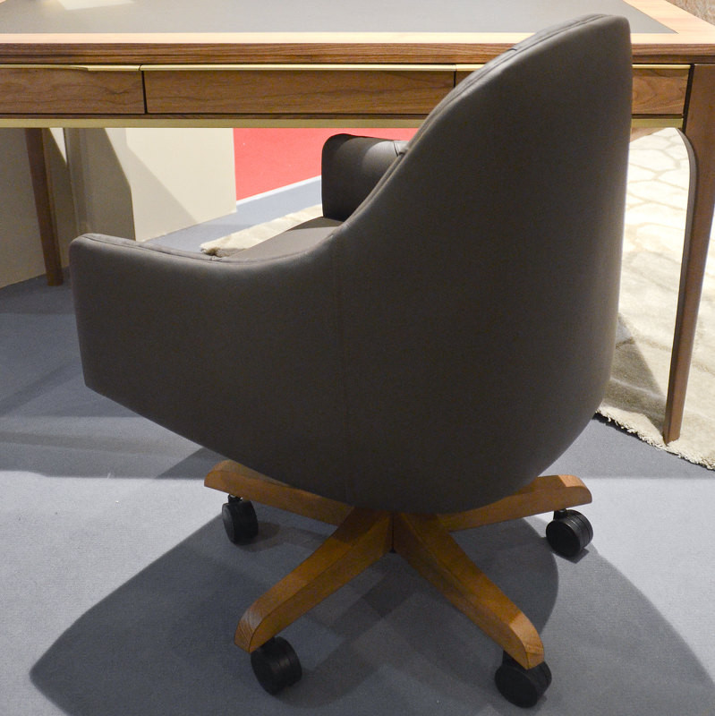 Рабочее кресло Hurtado Tables And Chairs 62 x 61 x 91h nc56859