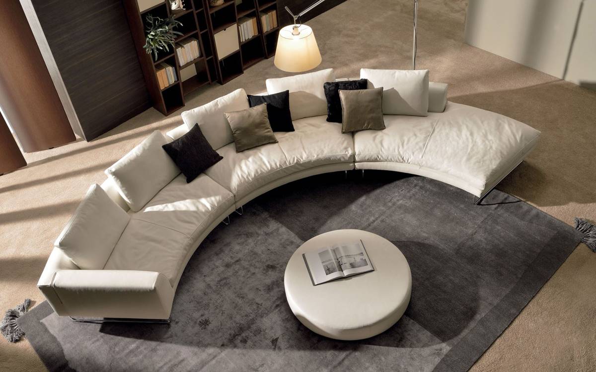 Радиусный диван для гостиной