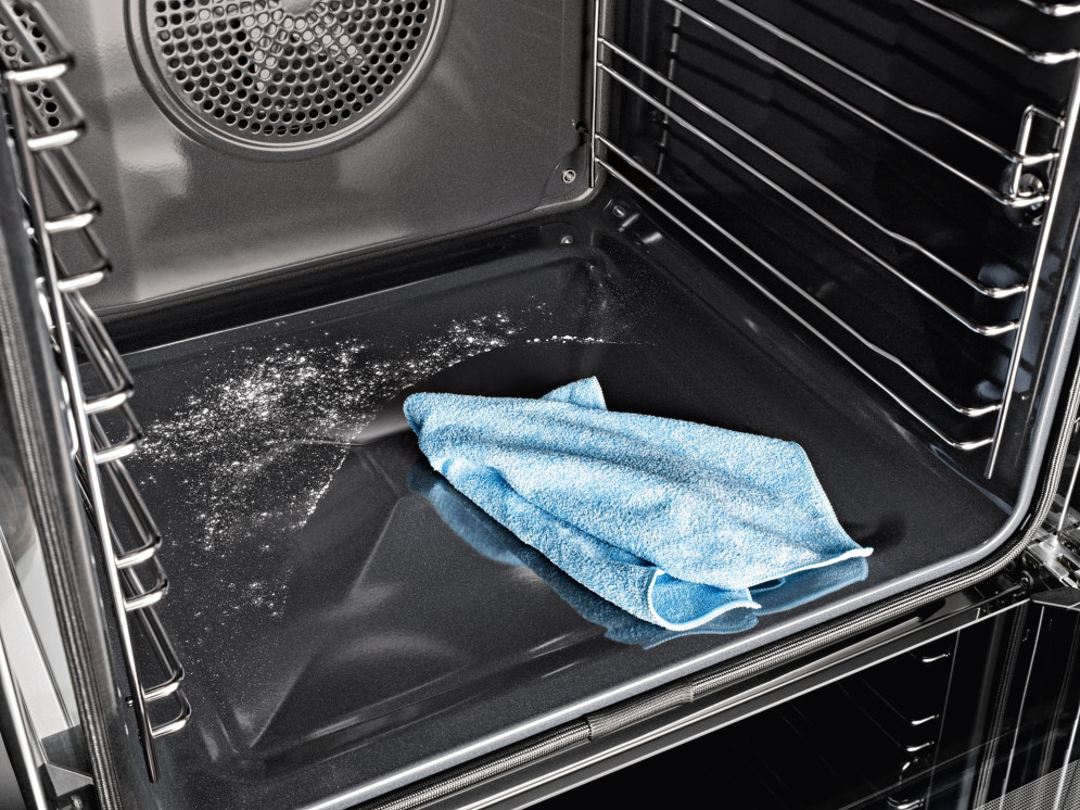 Духовой шкаф Miele H 2455 B