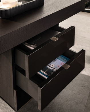 Стол Minotti Carson