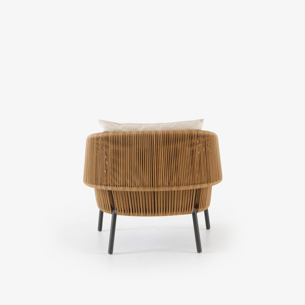 Кресло Ligne Roset Lapel