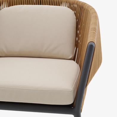Кресло Ligne Roset Lapel