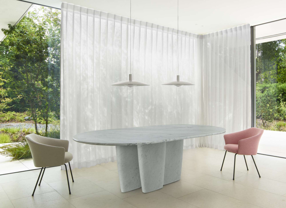 Стол Ligne Roset Camma - материал