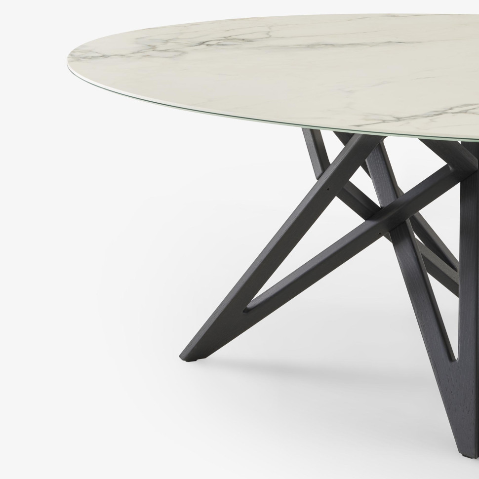 Стол Ligne Roset Ennéa