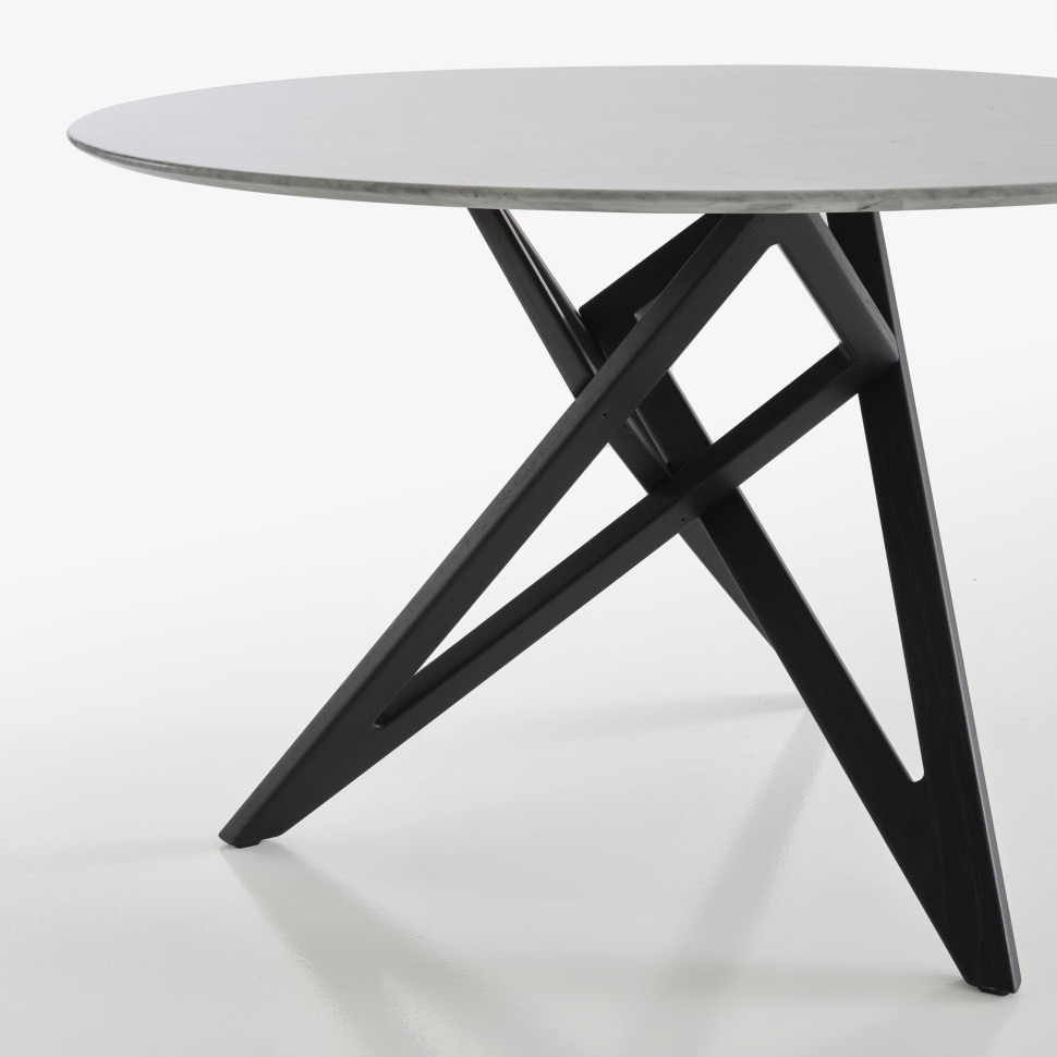 Стол Ligne Roset Ennéa