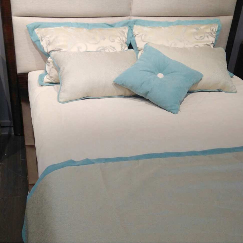 Ferrara комплект покрывало, плед, 5 подушек Fratelli Barri Te X Tile 250 x 260 nc49250