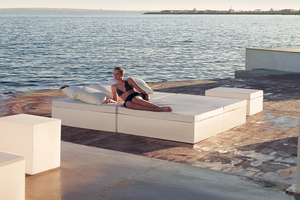 Пуф Vondom Jut - фото товара