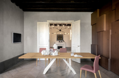 Стол в столовую Tonin CASA Design Nicola Tonin Ventaglio 