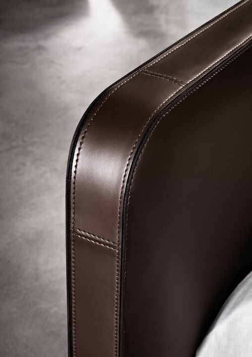 Кровать Minotti Tatlin