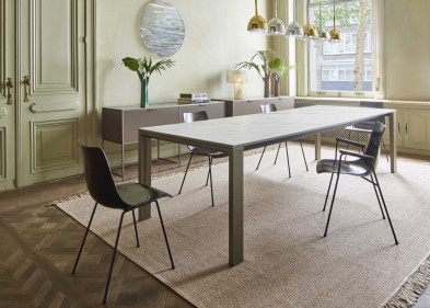 Стол Ligne Roset Naïa