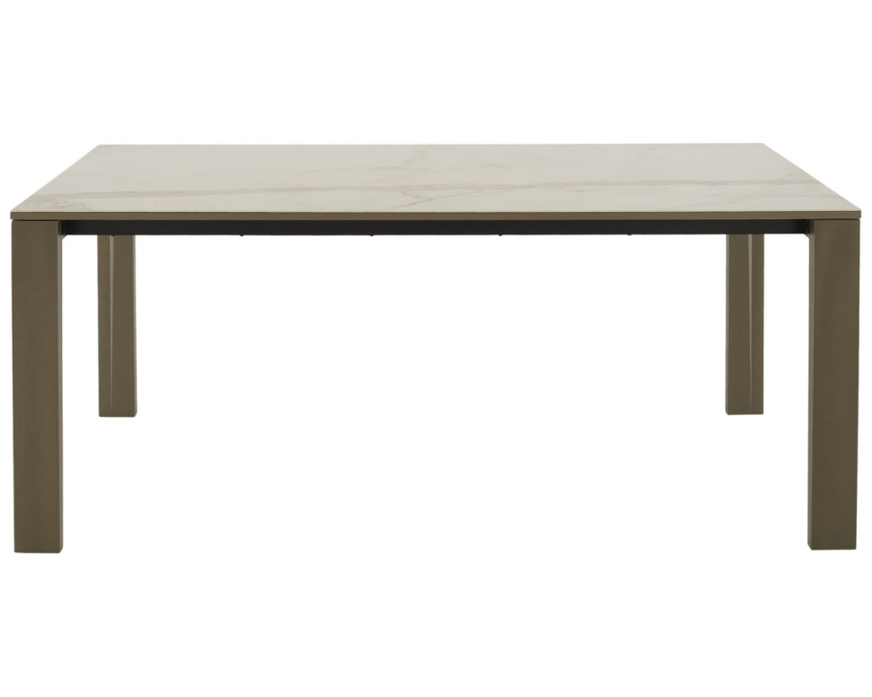 Стол Ligne Roset Naïa