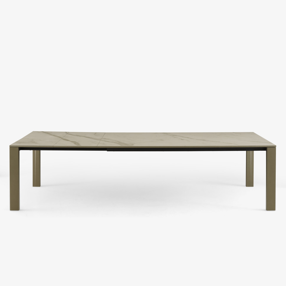 Стол Ligne Roset Naïa